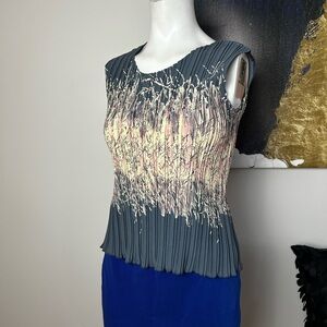 Pleated Gray Printed Sleeveless Women's Top